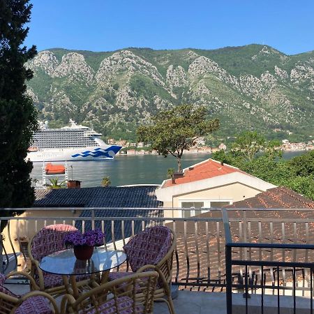 Urosevic Seaside Apartments Kotor Exterior foto