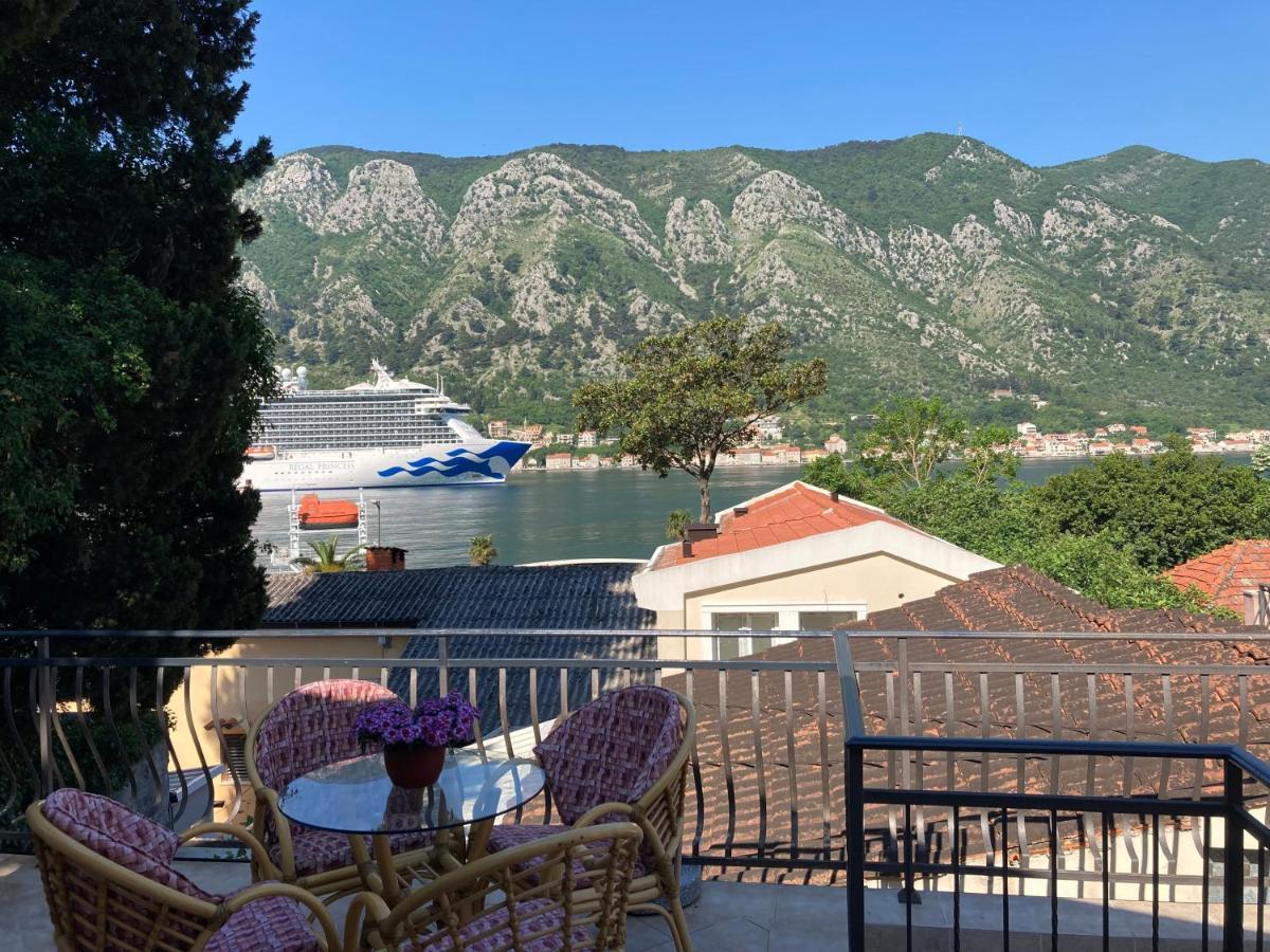 Urosevic Seaside Apartments Kotor Exterior foto